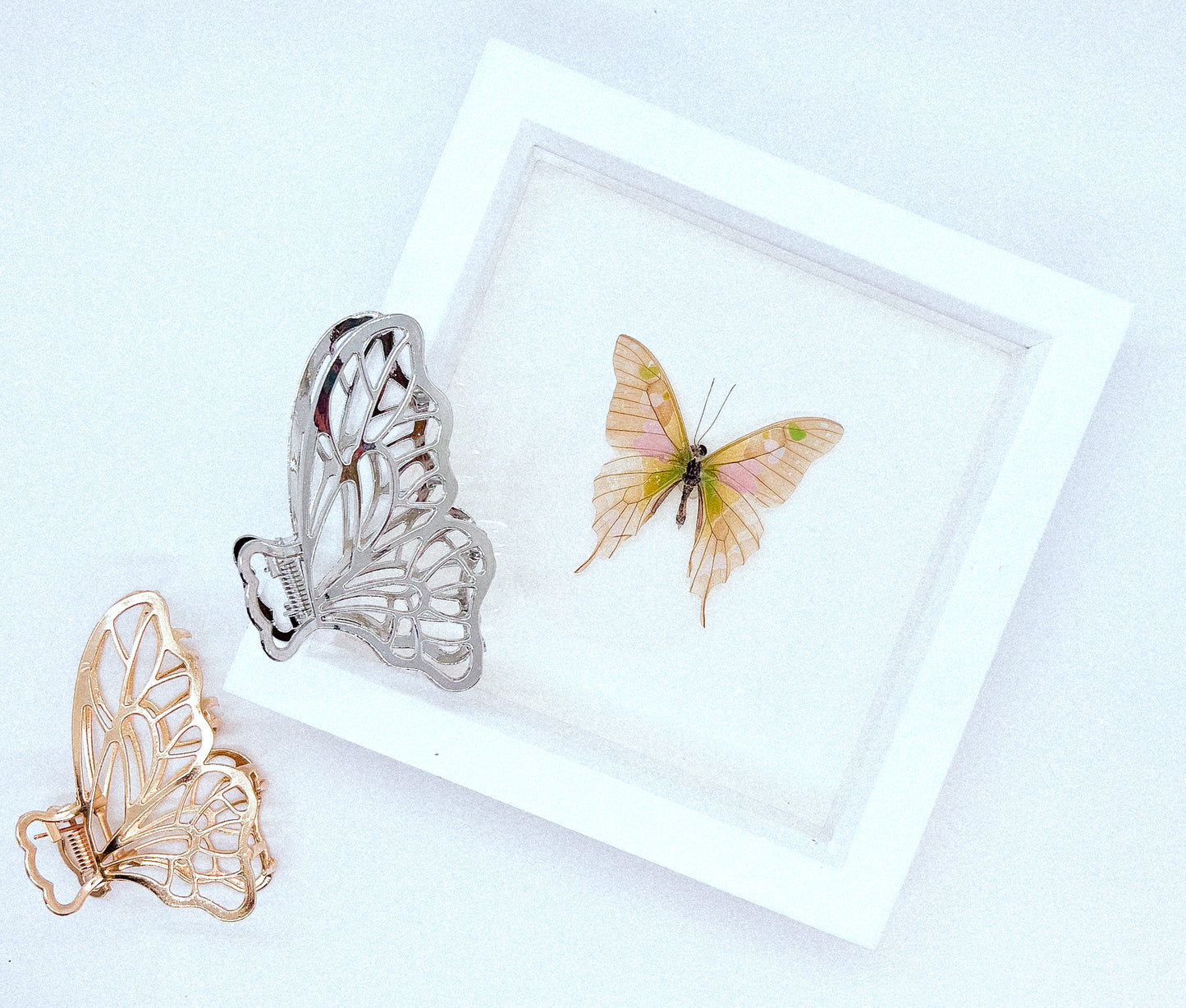 Butterfly clip